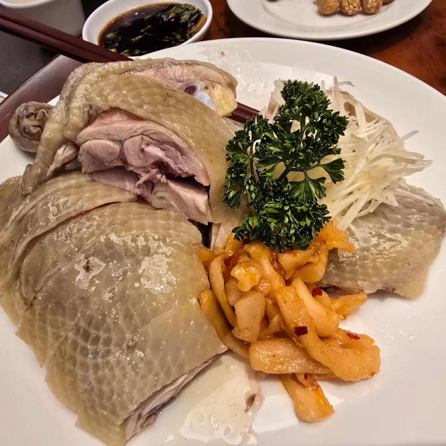 Sliced duck with vegetables and fried tofu